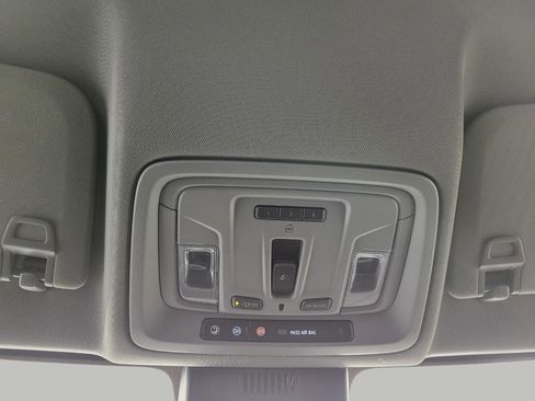 Used 2023 Chevrolet Silverado 1500 RST image 18