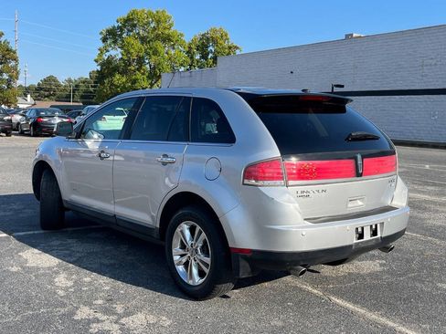 Used 2010 Lincoln MKX AWD image 6