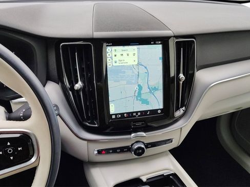 Certified 2023 Volvo XC60 B5 Core w/ Climate Package image 17