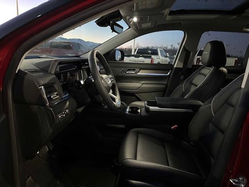 New 2026 GMC Terrain Denali w/ LPO, Black Badging Package image 20