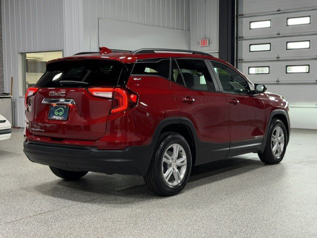Certified 2023 GMC Terrain SLE w/ Driver Convenience Package FWD image 5