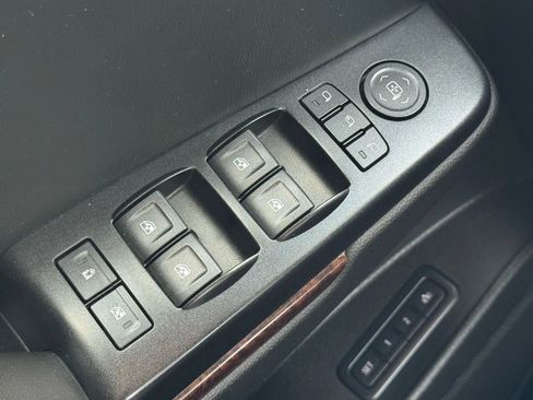 Used 2015 GMC Yukon XL SLT w/ Open Road Package image 40