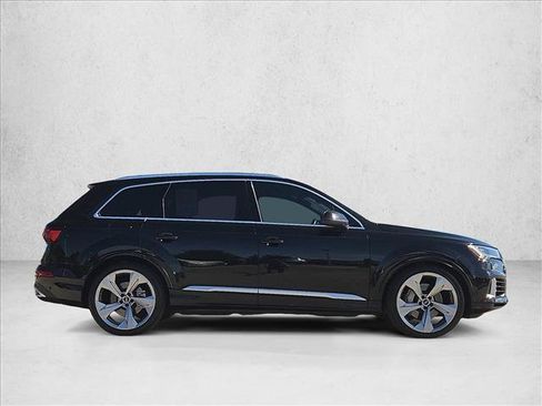 Used 2022 Audi Q7 3.0T Prestige w/ Prestige Package AWD/4WD image 4