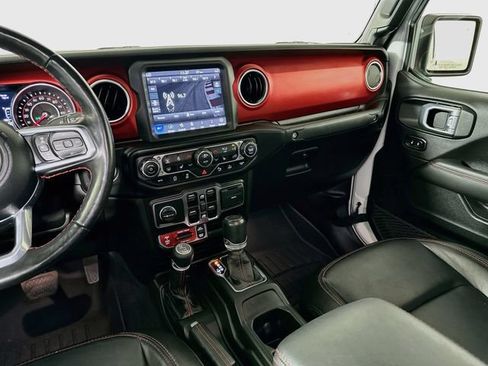 Used 2021 Jeep Gladiator Rubicon AWD/4WD image 24