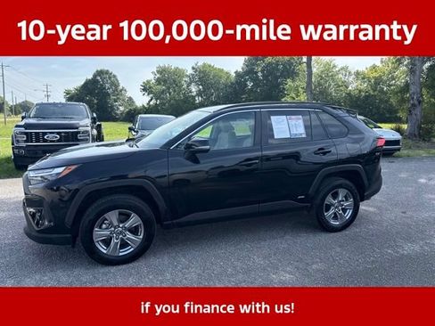 Used 2023 Toyota RAV4 LE AWD/4WD image 2