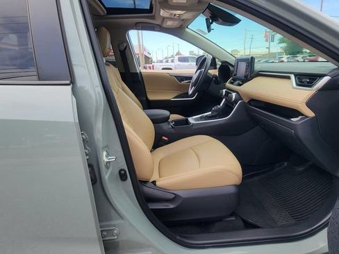 Used 2022 Toyota RAV4 XLE Premium AWD/4WD image 11