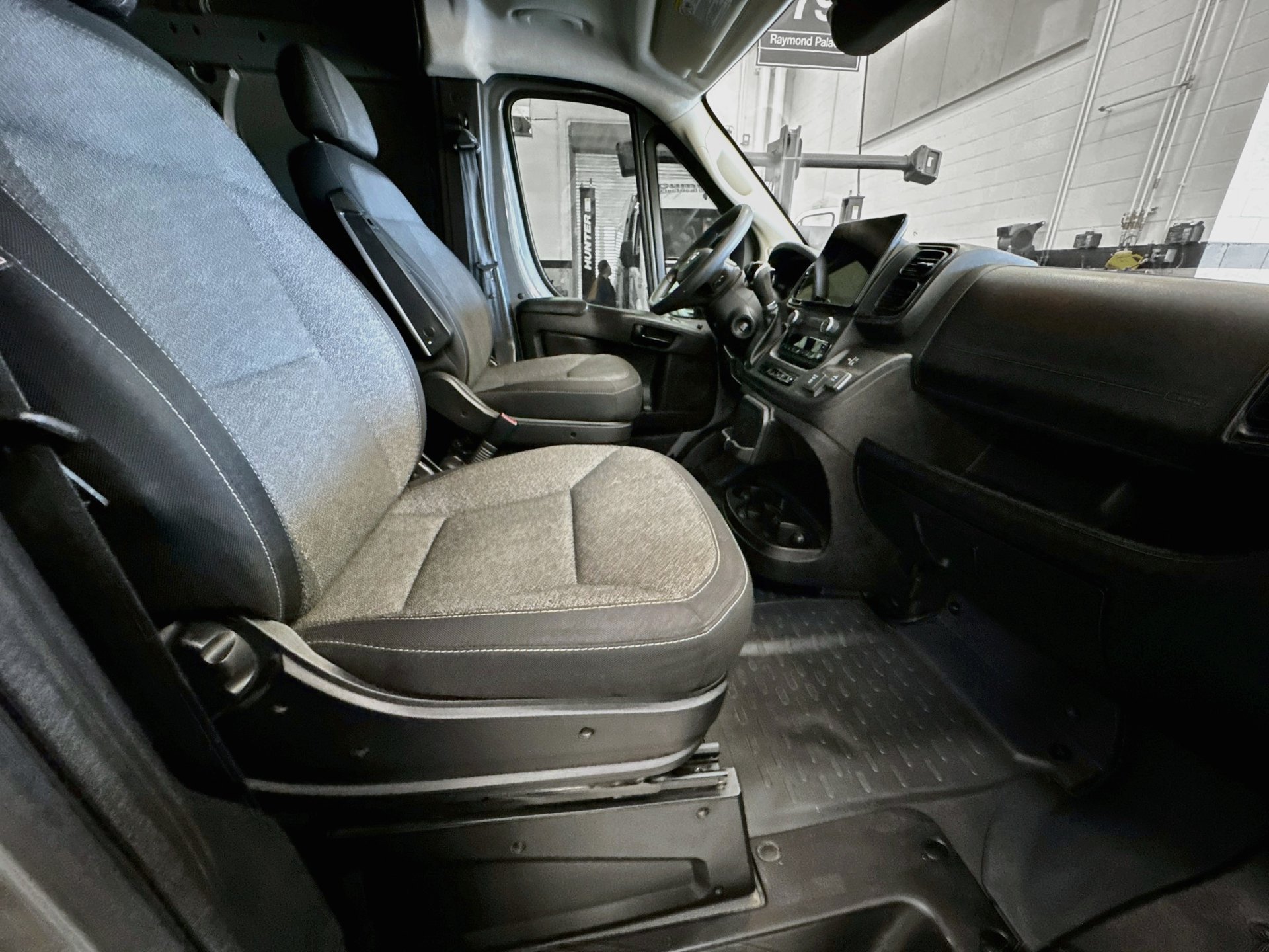 Used 2023 RAM ProMaster 3500 w/ Driver Convenience Group FWD image 26