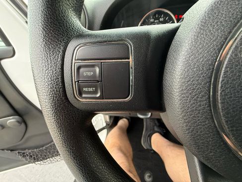 Used 2015 Jeep Wrangler Unlimited Sport image 18