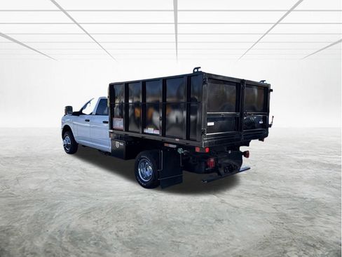 Used 2023 RAM 3500 Tradesman w/ Chrome Appearance Group image 6