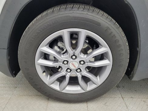 Used 2022 GMC Terrain SLT w/ LPO, Floor Liner Package image 31