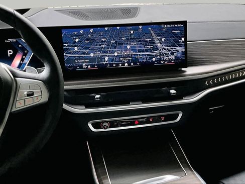Certified 2026 BMW X7 xDrive40i AWD/4WD image 6