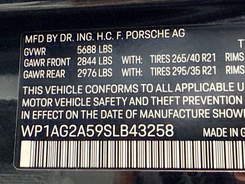 Used 2025 Porsche Macan S image 32