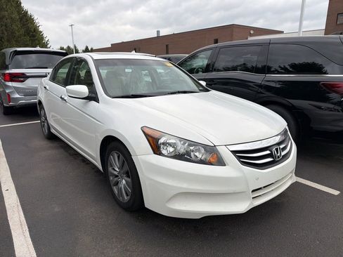 Used 2011 Honda Accord EX-L image 4