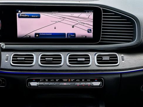 Certified 2025 Mercedes-Benz GLS 450 4MATIC image 24