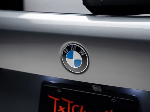 Used 2025 BMW X5 sDrive40i w/ M Sport Package RWD image 29