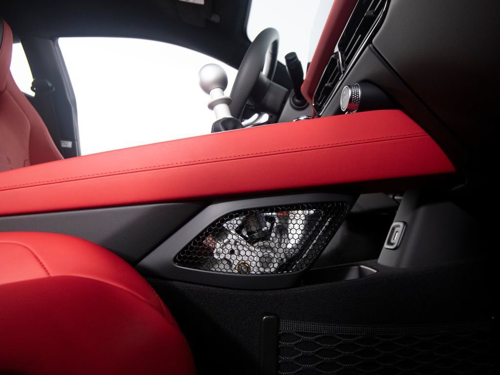 Used 2025 Lotus Emira RWD image 33