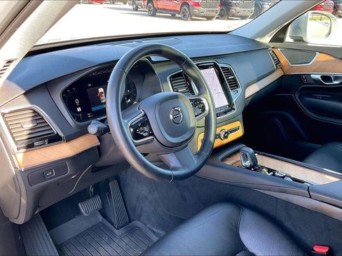 Used 2024 Volvo XC90 B6 Plus w/ Protection Package Premier image 13