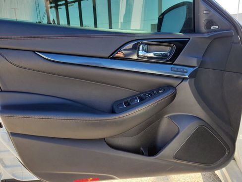 Used 2022 Nissan Maxima SR image 15