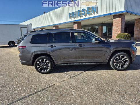 Used 2022 Jeep Grand Cherokee L Overland w/ Advanced Protech Group III image 7