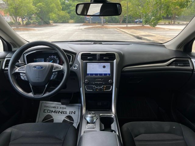 Used 2019 Ford Fusion SE AWD/4WD image 25