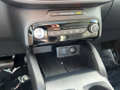 Used 2023 Ford Escape Platinum w/ Premium Technology Package AWD/4WD image 34