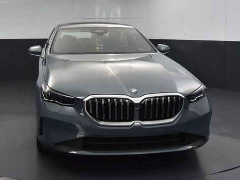 Used 2024 BMW 530i w/ Premium Package image 22