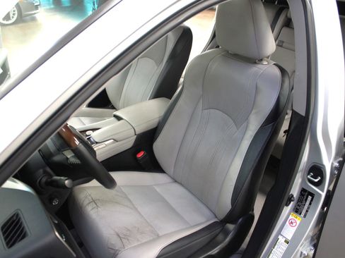 Used 2017 Lexus RX 350 F Sport image 12