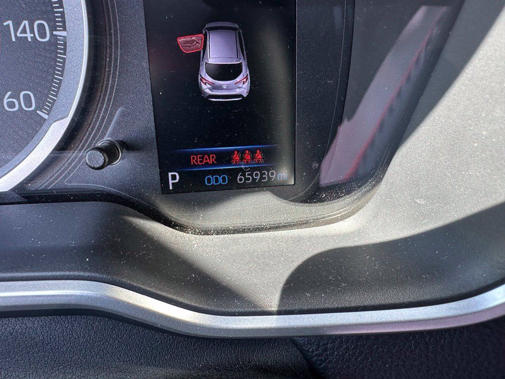 Used 2021 Toyota Corolla SE FWD image 13