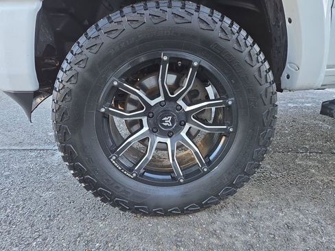 Used 2021 RAM 1500 Big Horn image 10