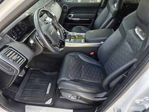 Certified 2022 Land Rover Range Rover Sport SVR AWD/4WD image 10