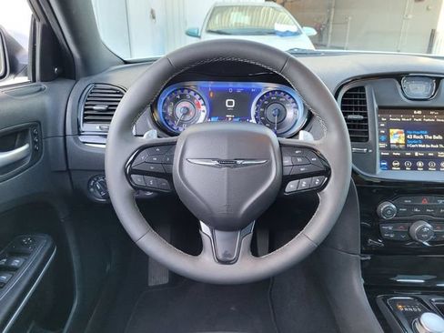 Used 2023 Chrysler 300 S w/ Comfort Group RWD image 17