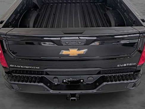 New 2026 Chevrolet Silverado 2500 Custom w/ Custom Value Package AWD/4WD image 11