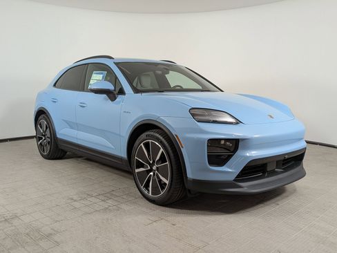 New 2026 Porsche Macan Electric RWD image 7