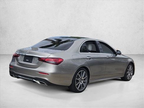 Used 2022 Mercedes-Benz E 350 Sedan image 3