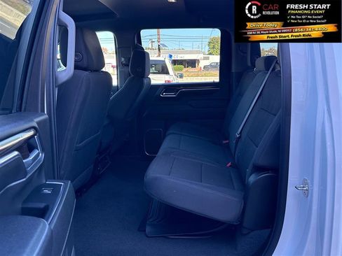 Used 2024 Chevrolet Silverado 2500 LT AWD/4WD image 37