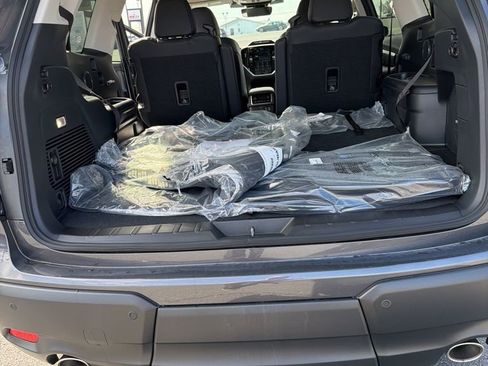 New 2026 Subaru Ascent Limited image 5