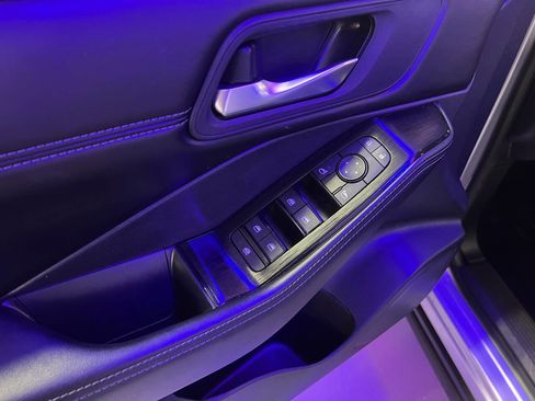 Used 2023 Nissan Rogue SV w/ SV Premium B Package image 17