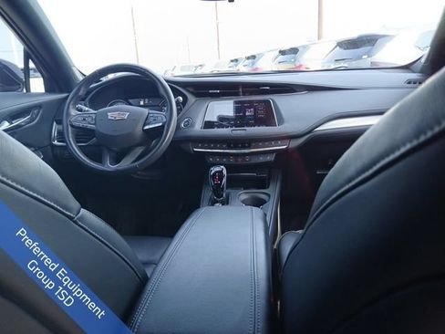 Used 2023 Cadillac XT4 Premium Luxury w/ Enhanced Visibility Package FWD image 12