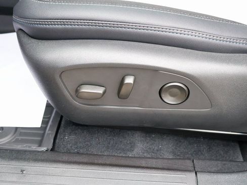 New 2026 Chevrolet Equinox EV LT w/ Convenience Package II image 12