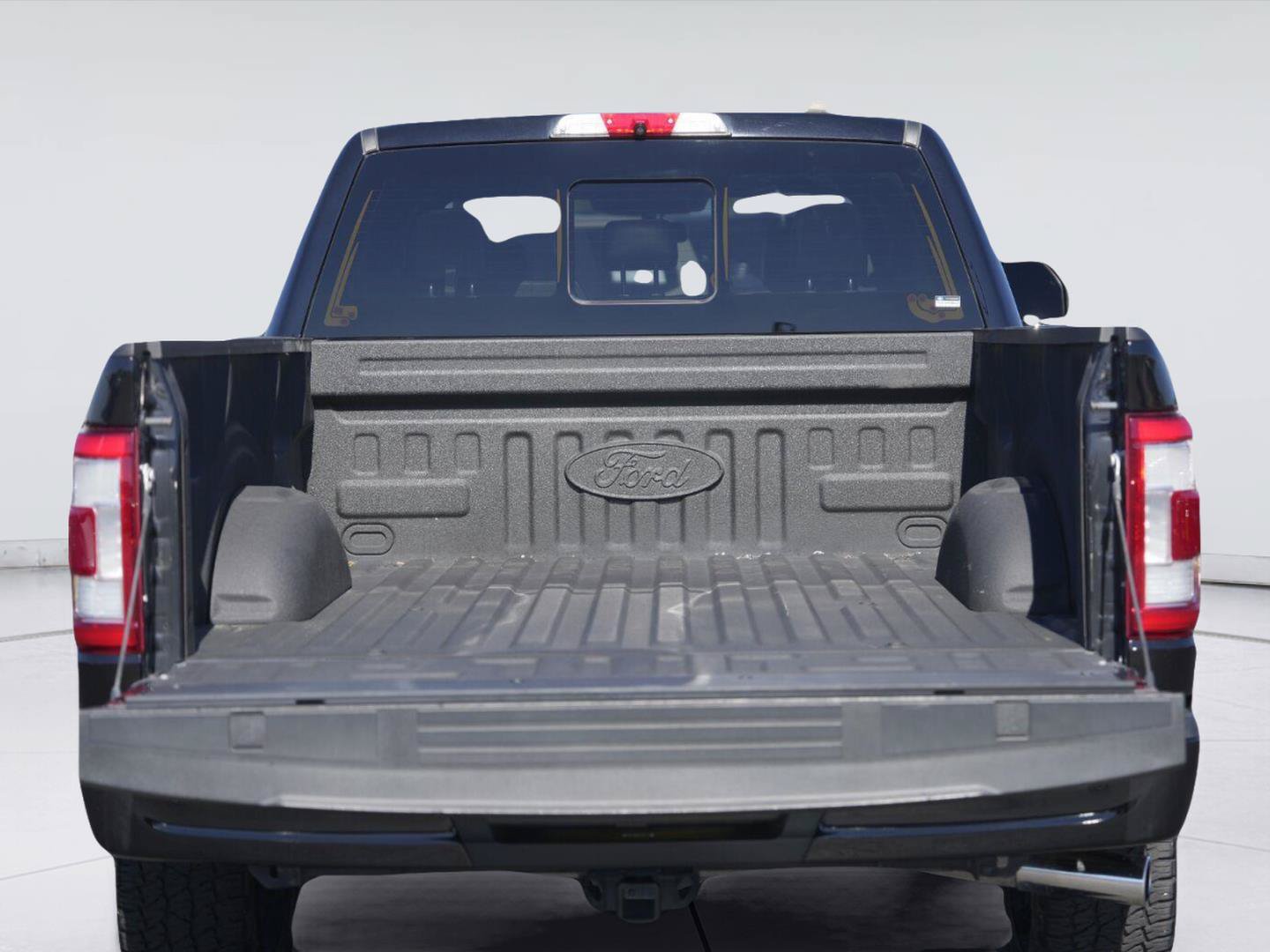 Used 2022 Ford F150 Lariat w/ Equipment Group 502A High AWD/4WD image 32