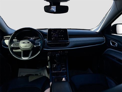 Used 2022 Jeep Compass Latitude w/ Convenience Group image 20