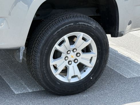 Used 2021 Chevrolet Colorado LT w/ Fleet Safety Package RWD image 10