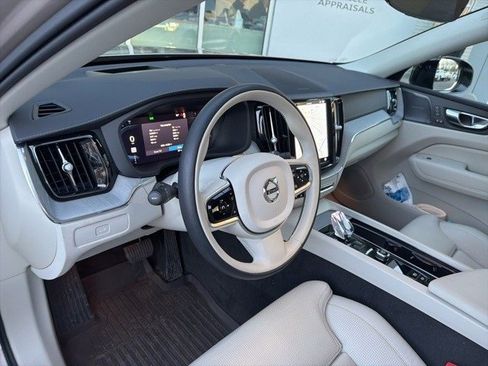 Certified 2025 Volvo XC60 B5 Ultra w/ Protection Package Premier image 8