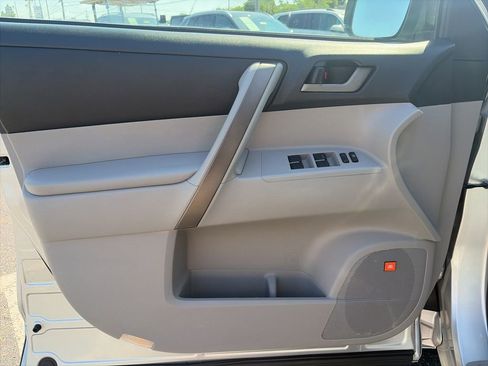 Used 2009 Toyota Highlander Sport AWD/4WD image 13