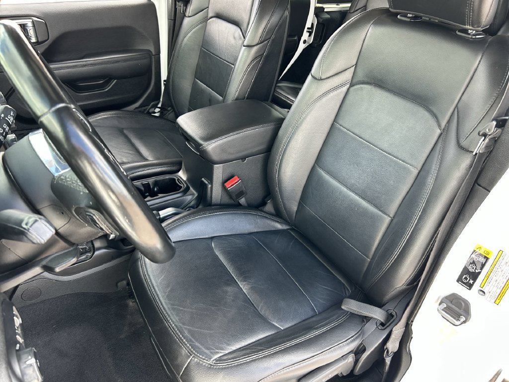 Used 2021 Jeep Wrangler Unlimited Sahara AWD/4WD image 19