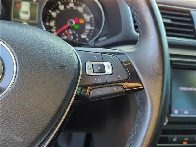 Used 2019 Volkswagen Passat 2.0T Wolfsburg FWD image 15