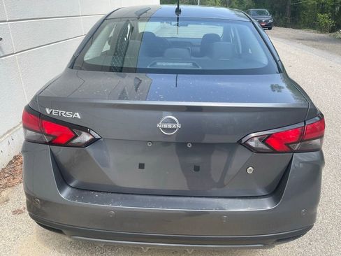Used 2023 Nissan Versa S FWD image 7
