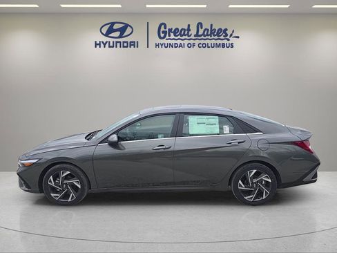 New 2026 Hyundai Elantra Limited FWD image 2