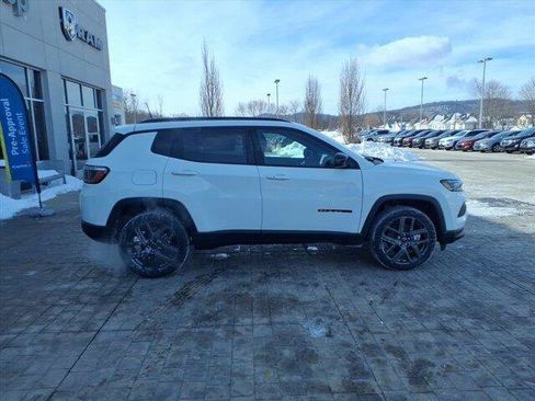 New 2026 Jeep Compass Latitude AWD/4WD image 6