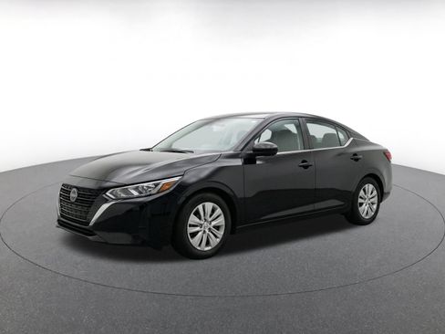 Used 2025 Nissan Sentra S FWD image 3